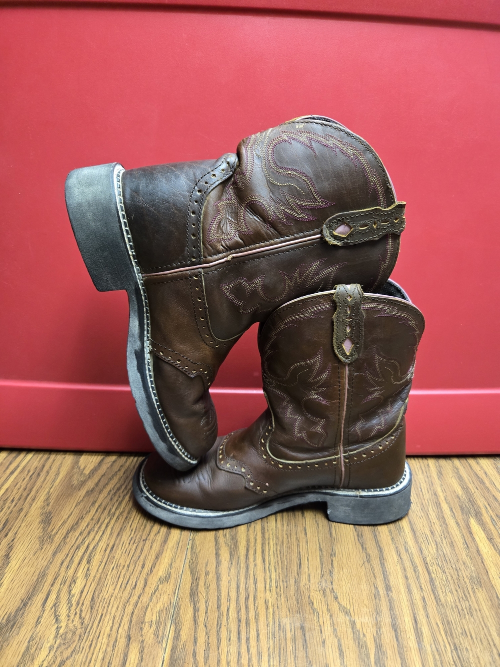 Justin Boots Brown Leather Cowgirl Boots - Picture 5 of 8